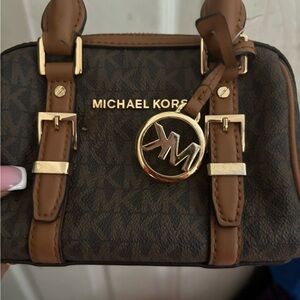 Micheal kors purse